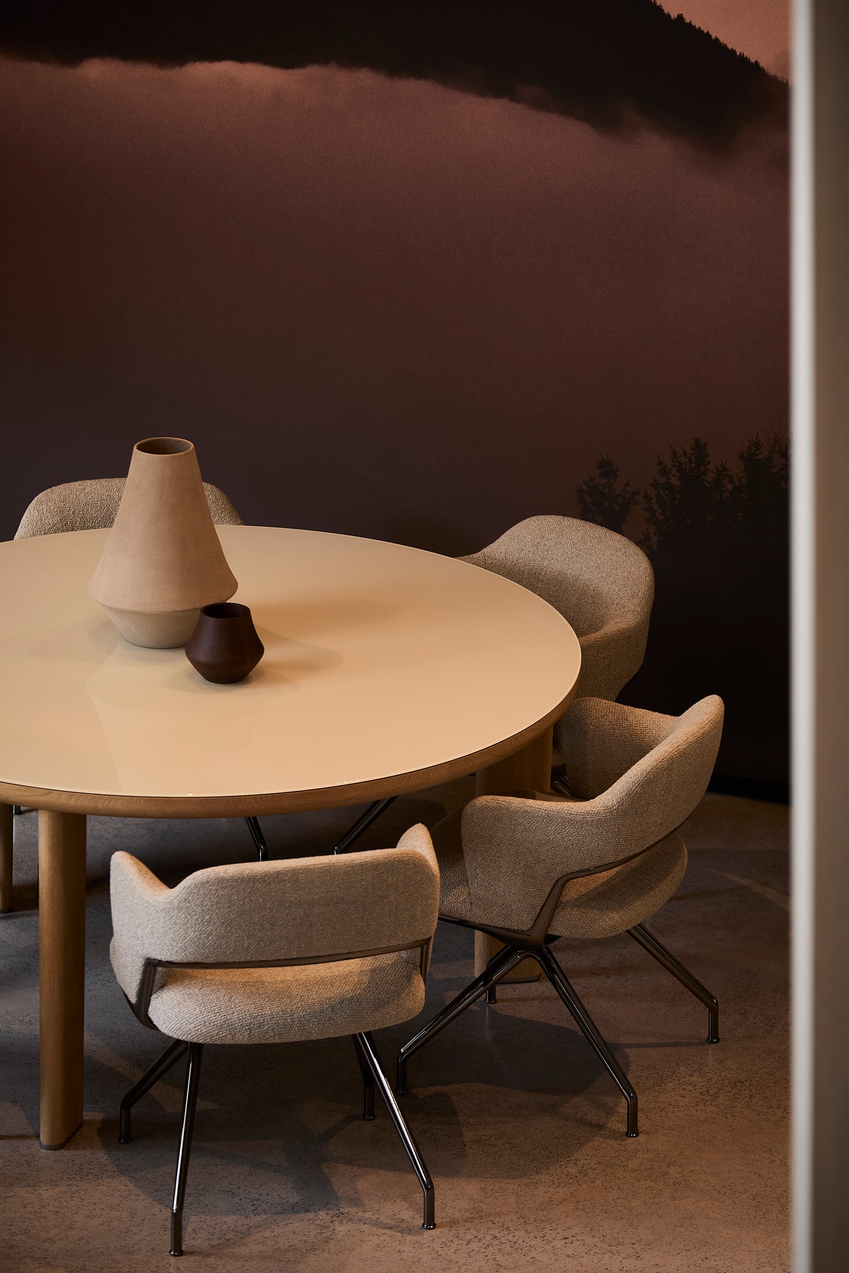 Arnold dining table with Alma dining chairs